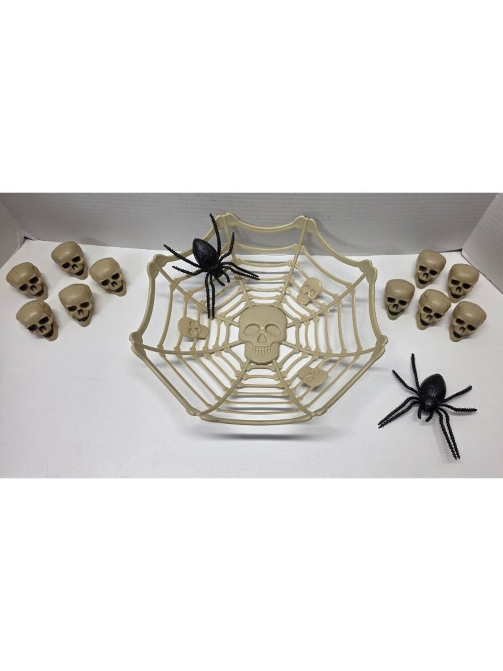 13pc Halloween Spiderweb Candy Basket Skull & Spider Decoration Lot